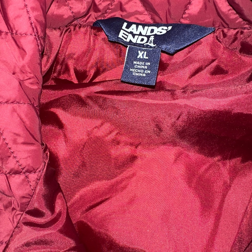 Lands' End Women's Quilted Vest - Burgundy NWT - Picture 7 of 7